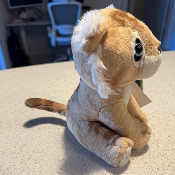 Wicked Cowardly Lion Adorable Plush Toy NWT - Picture 6 of 6